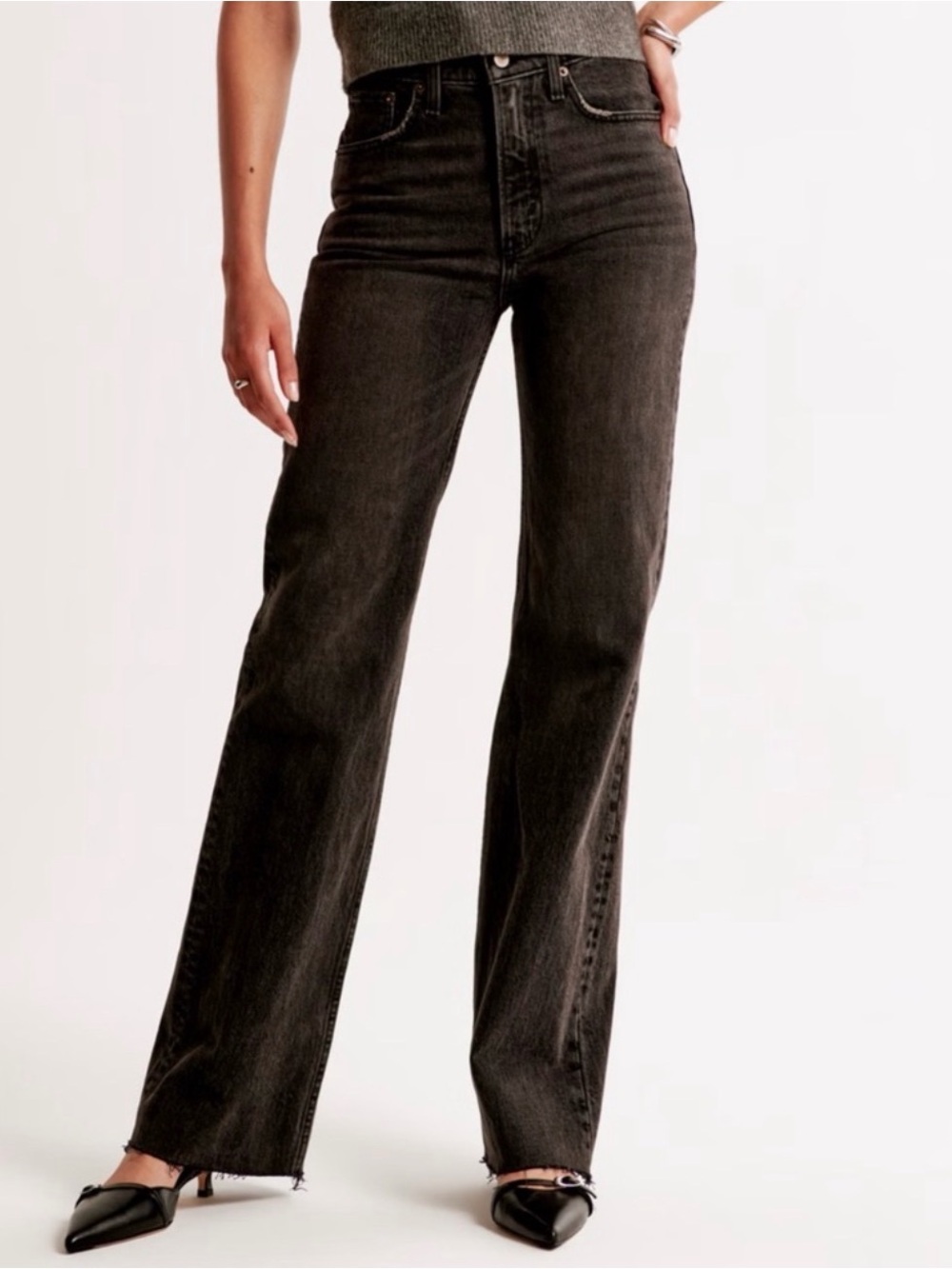 Abercrombie & Fitch The ‘90s Relaxed Jean Washed Black